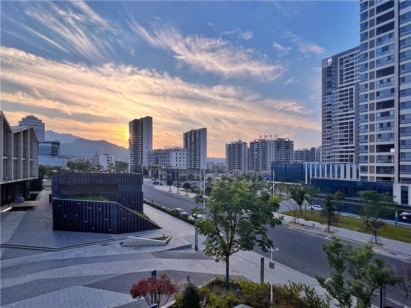 A scenic view of Xinyang Jiangguogucheng