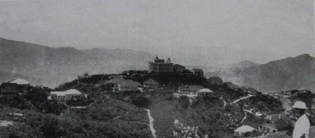 A scenic view of Xinyang Jigongshanjindaijianzhuqun