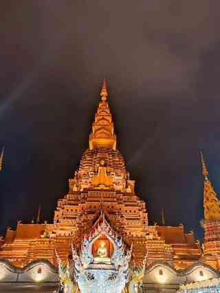 A scenic view of Xinzhou Ayuwang Pagoda Daixian