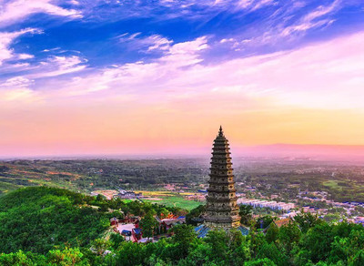 A scenic view of Xinzhou Fanshi Liuli Pagoda