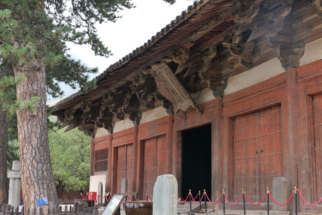 A scenic view of Xinzhou Foguang Temple