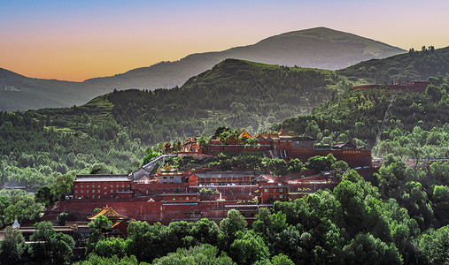 A scenic view of Xinzhou Foguang Temple