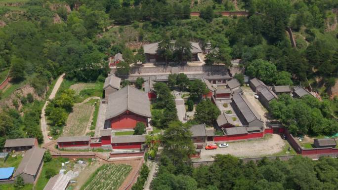 A scenic view of Xinzhou Foguang Temple