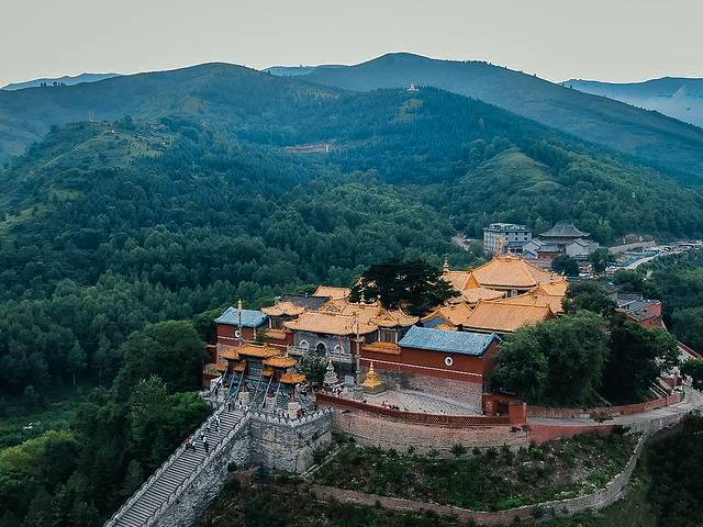A scenic view of Xinzhou Luohou Temple