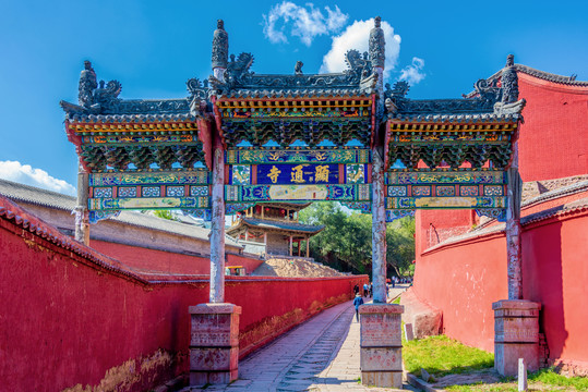 A scenic view of Xinzhou Luohou Temple