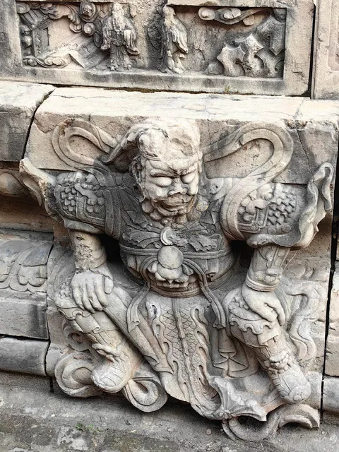 A scenic view of Xinzhou Yangwu Zhushi Pailou