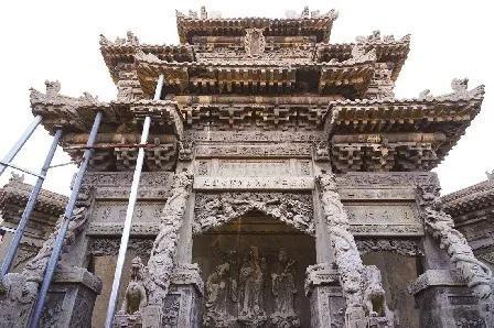 A scenic view of Xinzhou Yangwu Zhushi Pailou