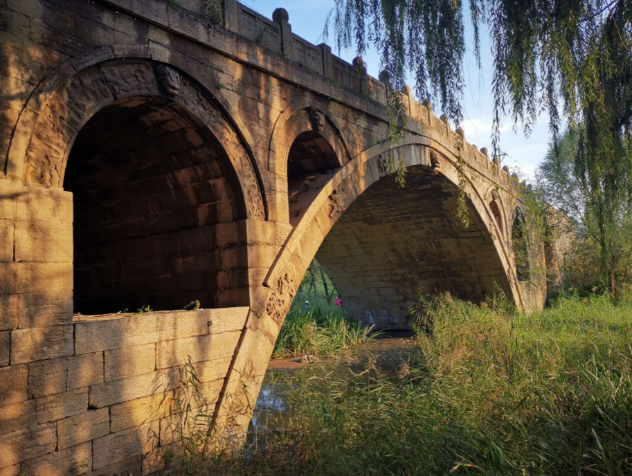 A scenic view of Xinzhou Yuanping Puji Bridge