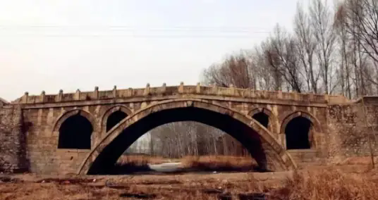 A scenic view of Xinzhou Yuanping Puji Bridge