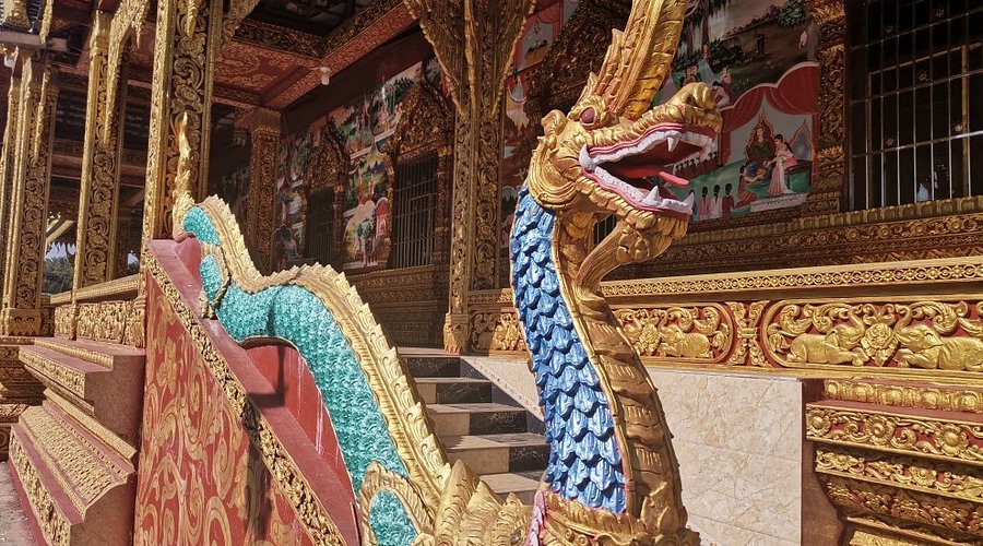 A scenic view of Xishuangbanna Jingzhen Bajiaoting