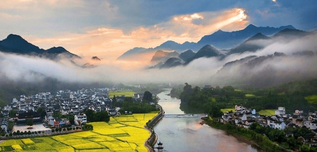 A scenic view of Xuancheng Yishi Shangshu Fang He Hubingheng Zhai