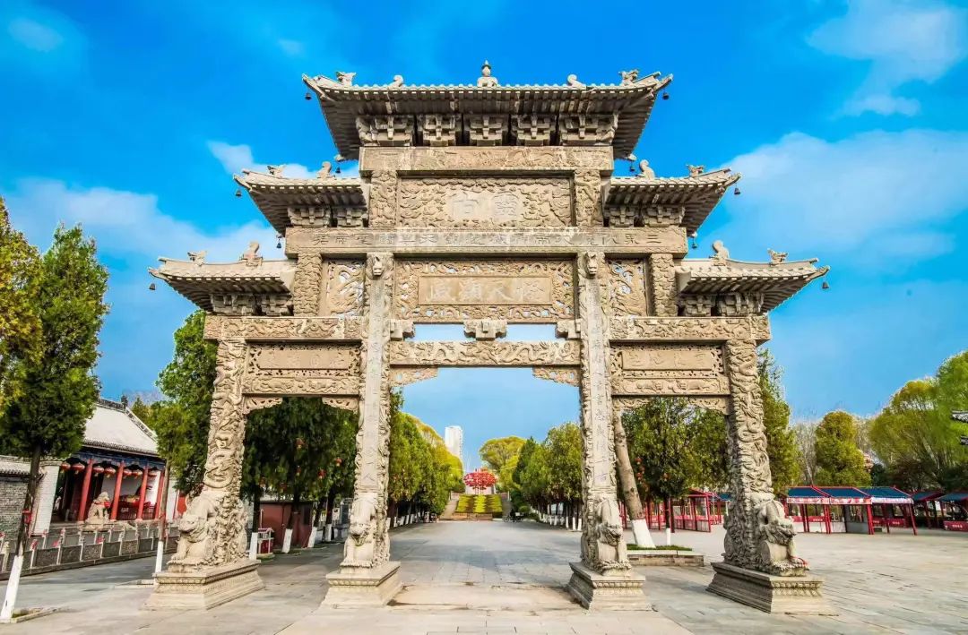 A scenic view of Xuchang Pojiguanwangmiaodadian