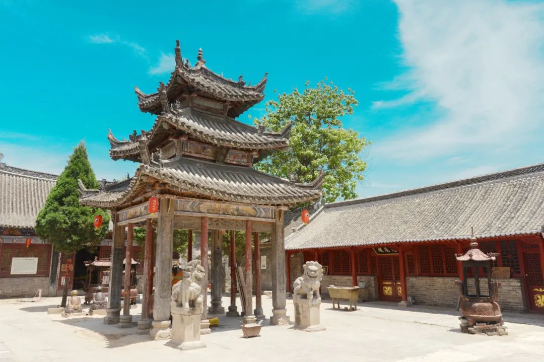 A scenic view of Xuchang Pojiguanwangmiaodadian