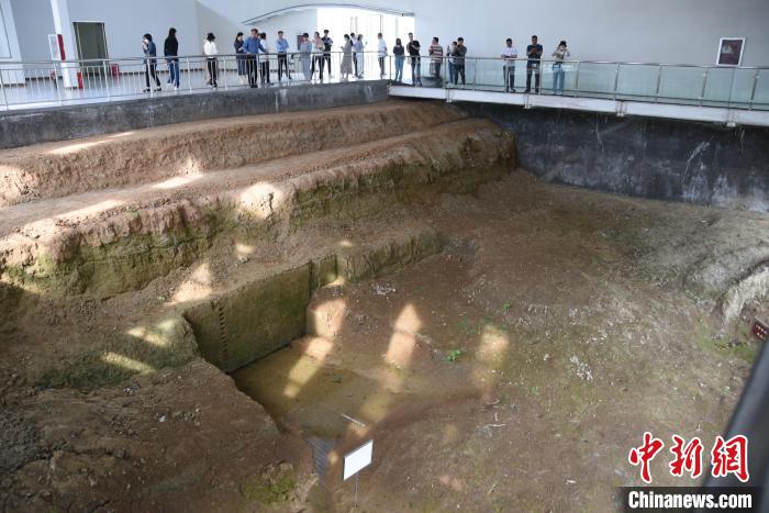 A scenic view of Xuchang Shiguyizhi