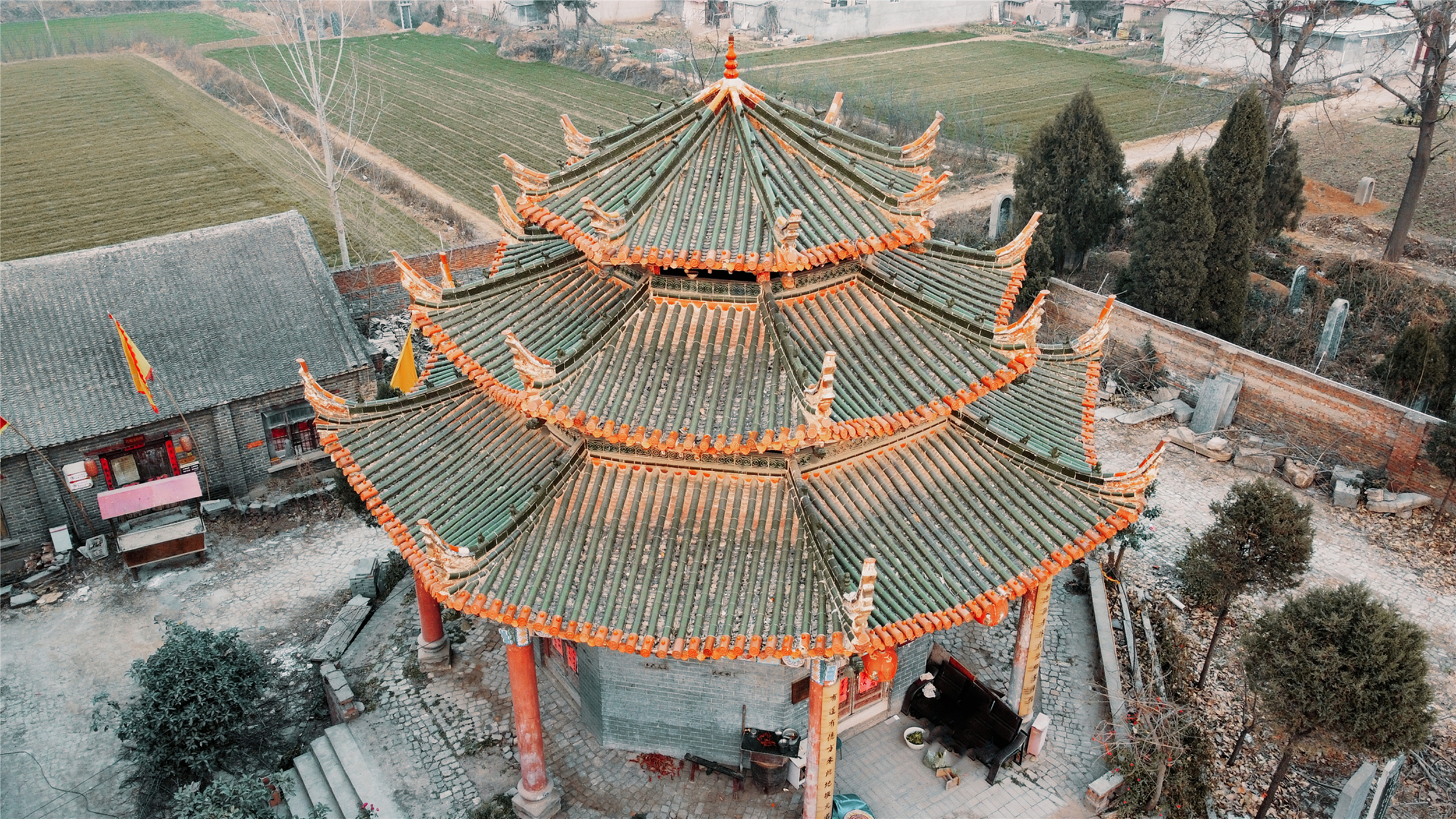 A scenic view of Xuchang Tianbaogong