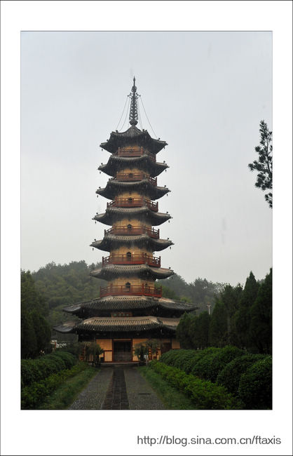 A scenic view of Xuchang Yuzhoutianningwanshousi