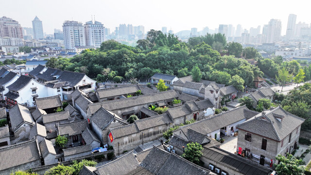 A scenic view of Xuzhou Hubushan Gu Jianzhuqun