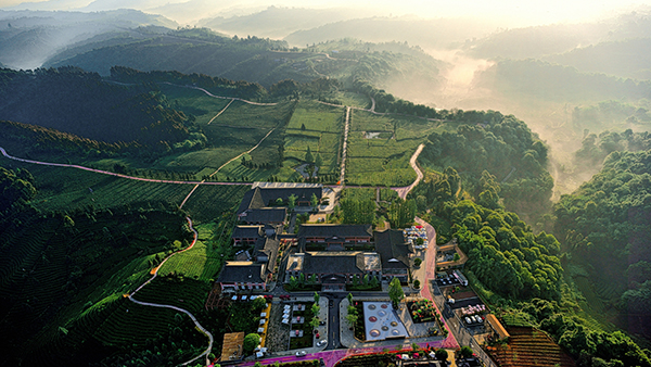A scenic view of Yaan Mingshan Wenmiao