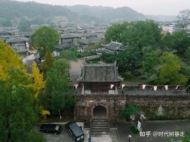 A scenic view of Yaan Pingxianglou