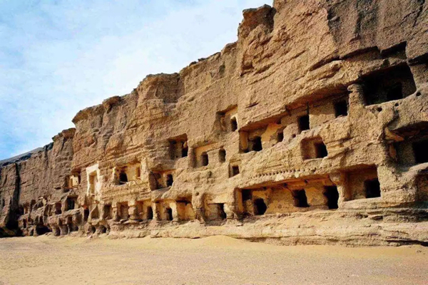 A scenic view of Yanan Chengtai Grottoes
