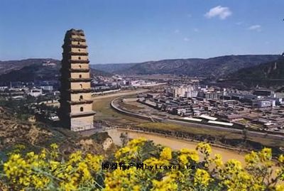 A scenic view of Yanan Kaiyuan Temple Pagoda
