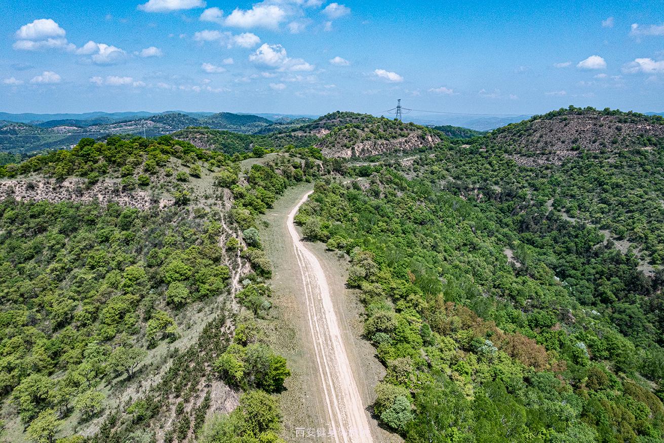 A scenic view of Yanan Qin Zhidao Yanan Section