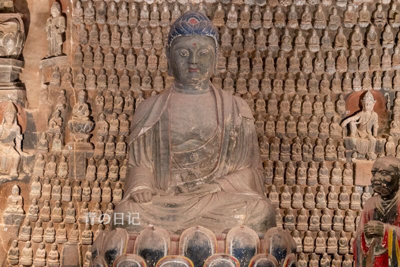 A scenic view of Yanan Shihong Temple Grottoes