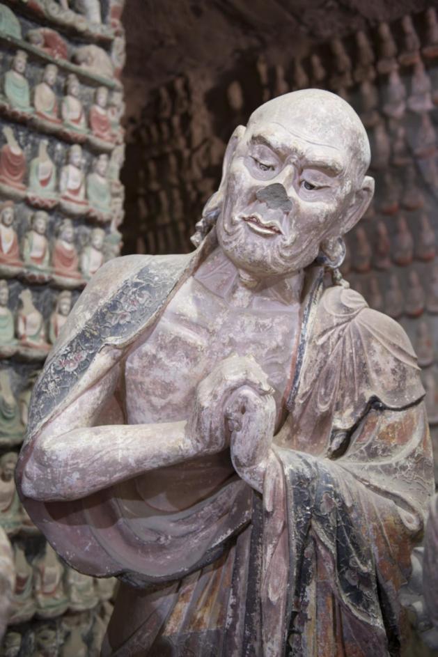 A scenic view of Yanan Zhongshan Grottoes