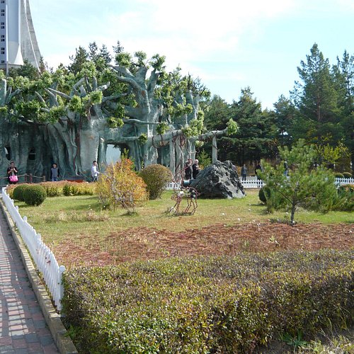A scenic view of Yanbian Shirengou Yizhi