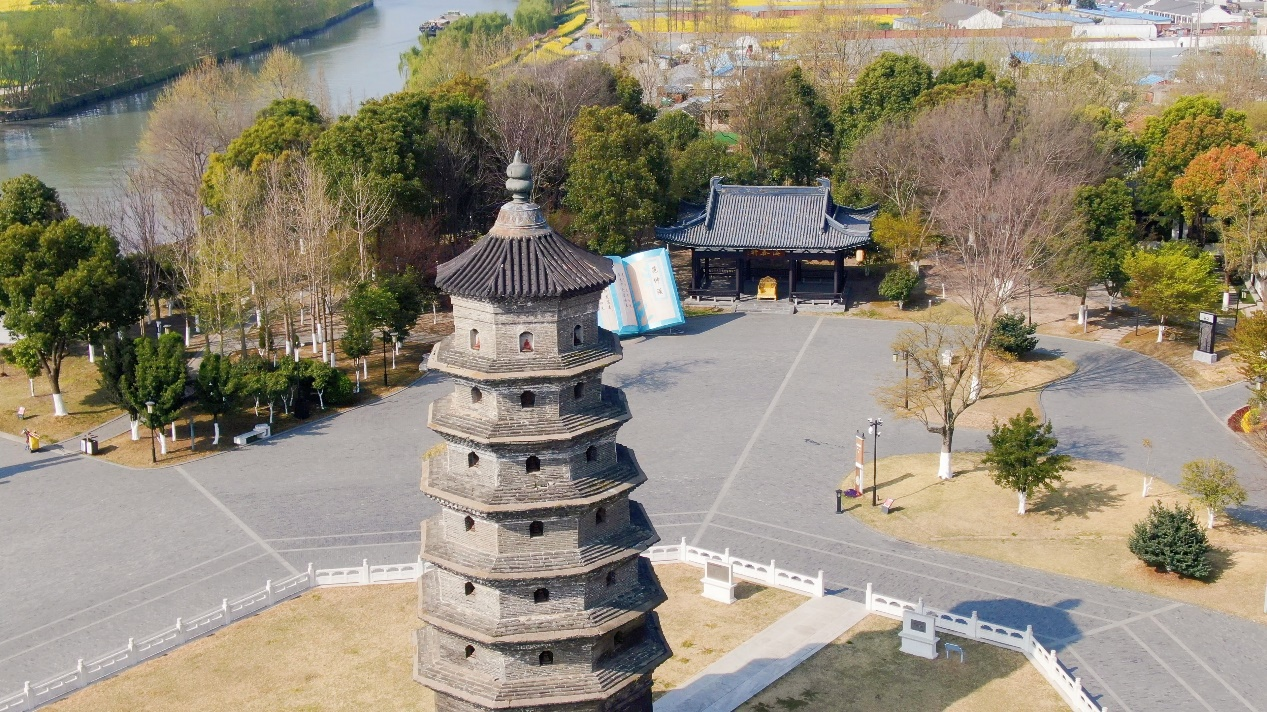 A scenic view of Yancheng Haichunxuan Ta