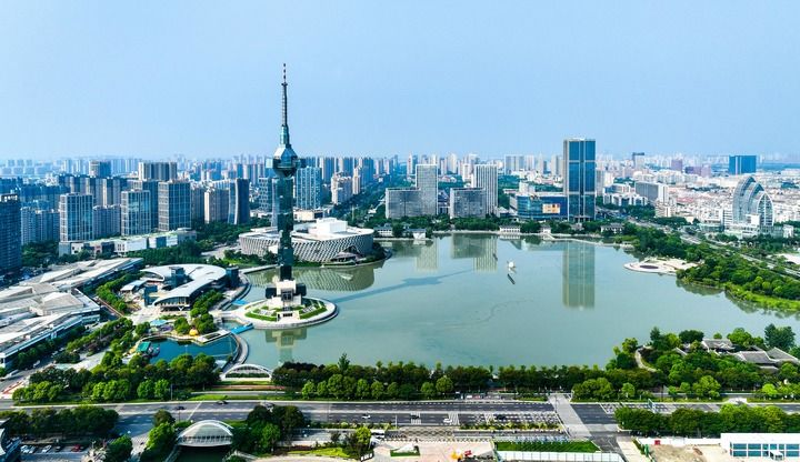 A scenic view of Yancheng Haichunxuan Ta