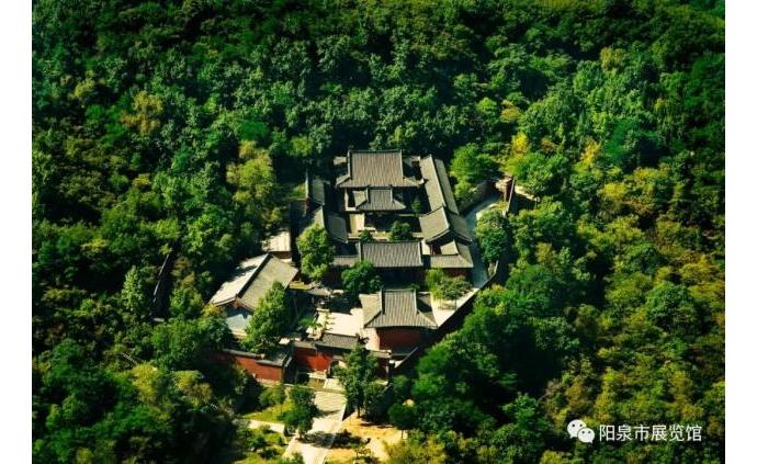 A scenic view of Yangquan Guangwang Temple
