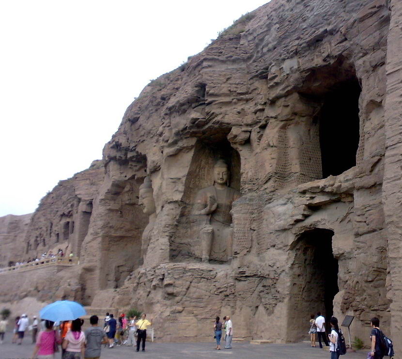 A scenic view of Yangquan Kaihe Temple Grottoes