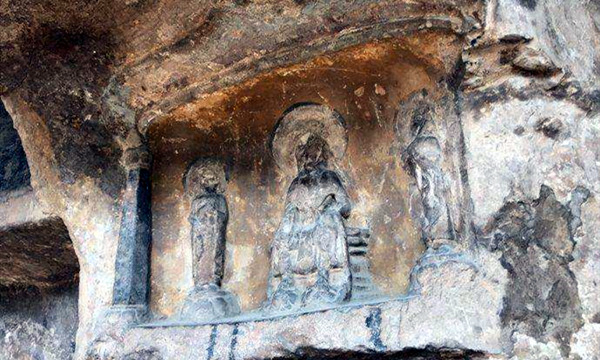 A scenic view of Yangquan Kaihe Temple Grottoes