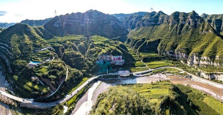 A scenic view of Yangquan Pingding Machi Yan Temple