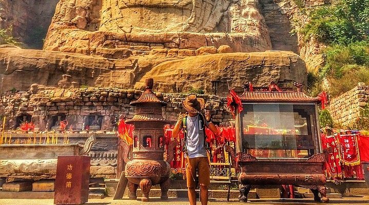 A scenic view of Yangquan Potou Taishan Temple