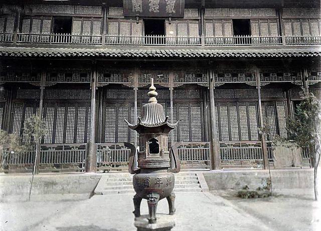 A scenic view of Yangzhou Chongningsi