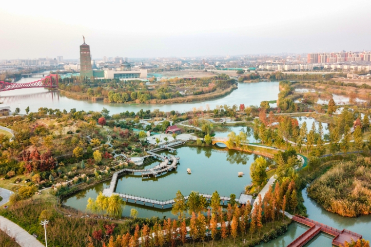 A scenic view of Yangzhou Dayunhe Subitems