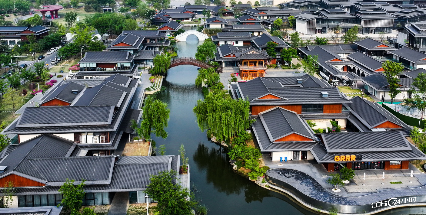 A scenic view of Yangzhou Dayunhe Subitems