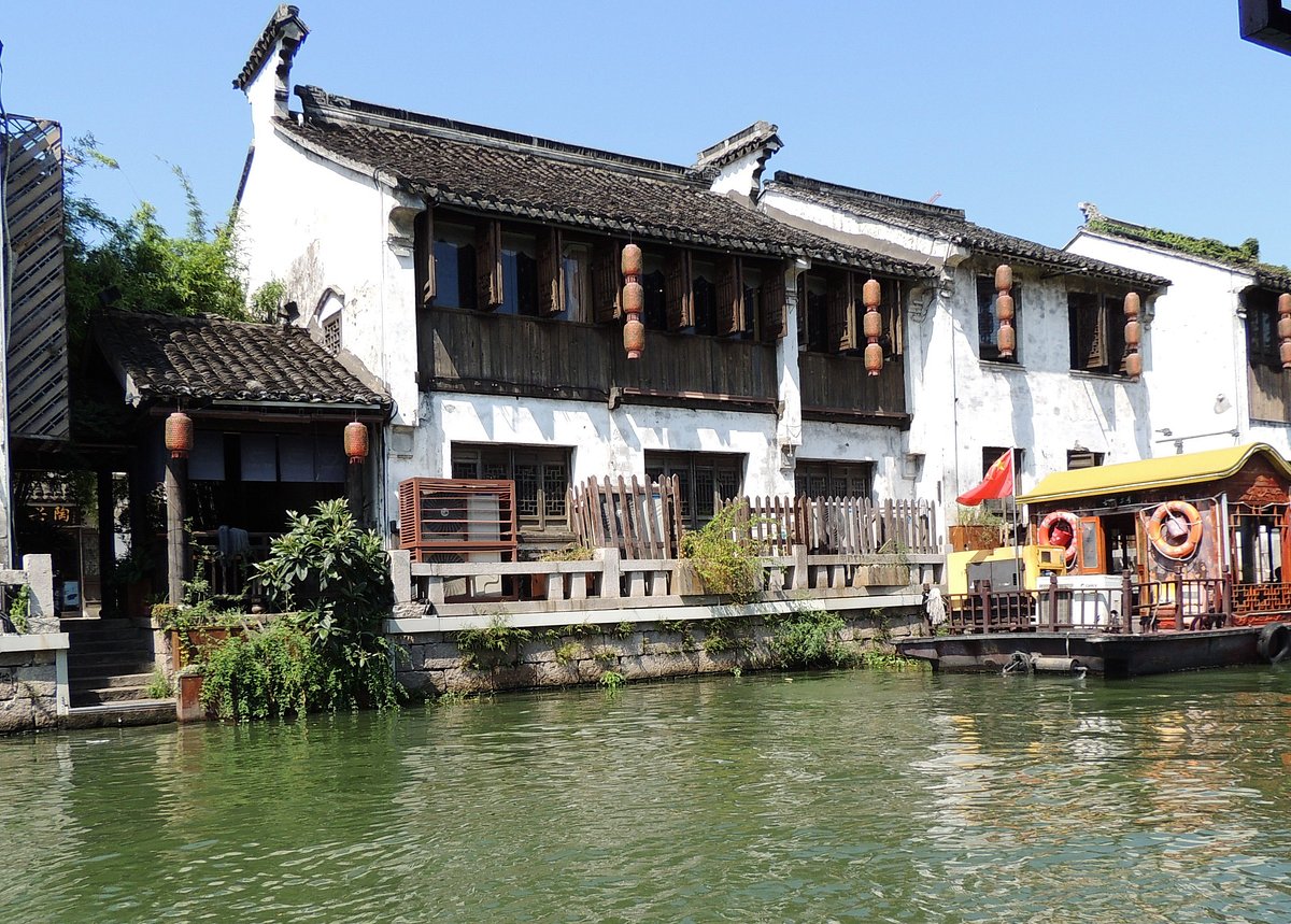 A scenic view of Yangzhou Dayunhe Subitems