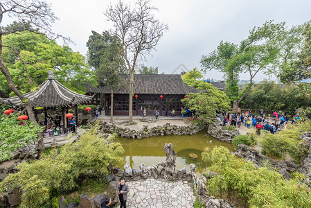A scenic view of Yangzhou Geyuan