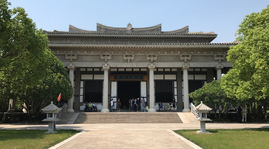 A scenic view of Yangzhou Miaoshan Hanmu