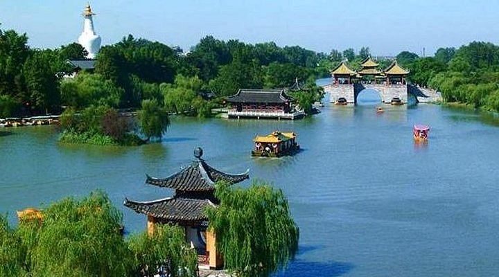 A scenic view of Yangzhou Wangshi Xiaoyuan