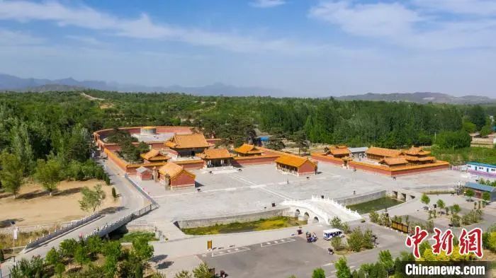 A scenic view of Yantai Cunliji Chengzhi Ji Muqun
