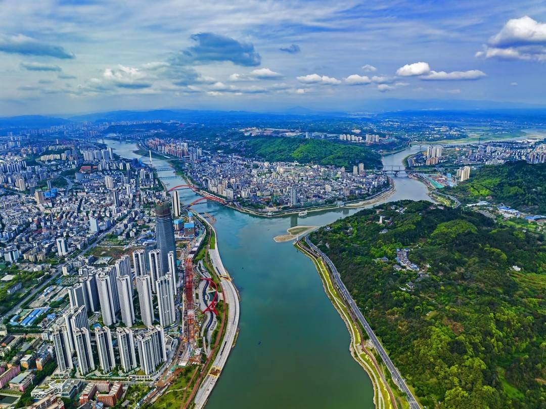 A scenic view of Yibin Aikou Shifang