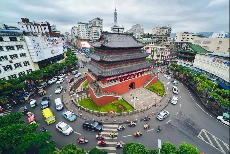 A scenic view of Yibin Daguanlou