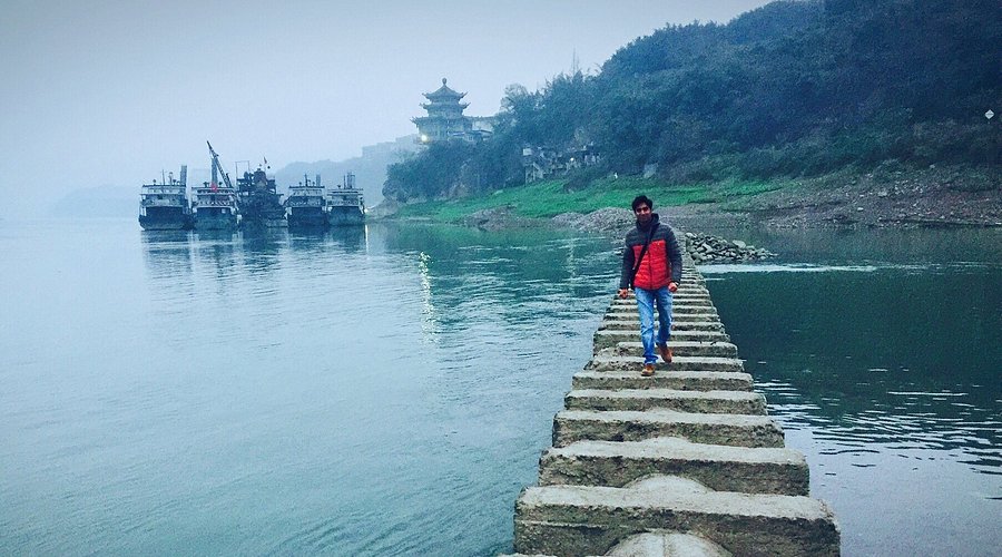 A scenic view of Yibin Jiuzhouta