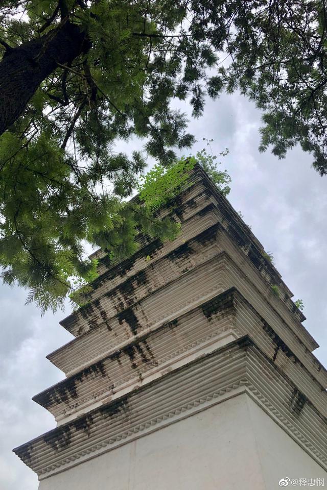 A scenic view of Yibin Jiuzhouta