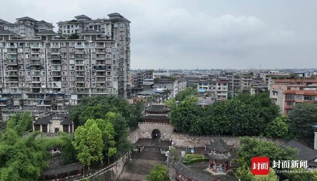 A scenic view of Yibin Nanxi Chengqiang