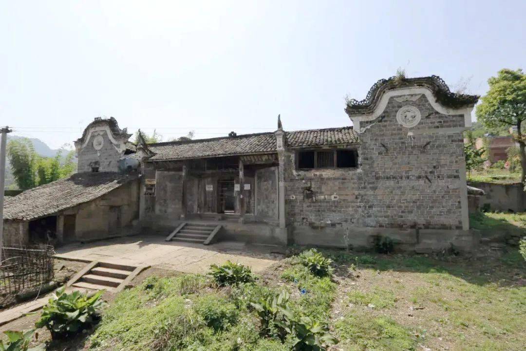 A scenic view of Yibin Pingshan Longshi Shanzhuang